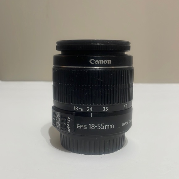 Canon EF-S 18-55mm f/3.5-5.6 II